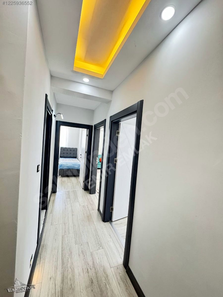 EMIR EMLAKTAN ARAÇ TAKASLI SATILIK LÜKS 1+1 DAİRE - KARS MERKEZ fotoğraf 9